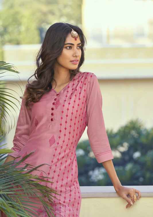 Ensemble Kurta mi-long rose clair en soie