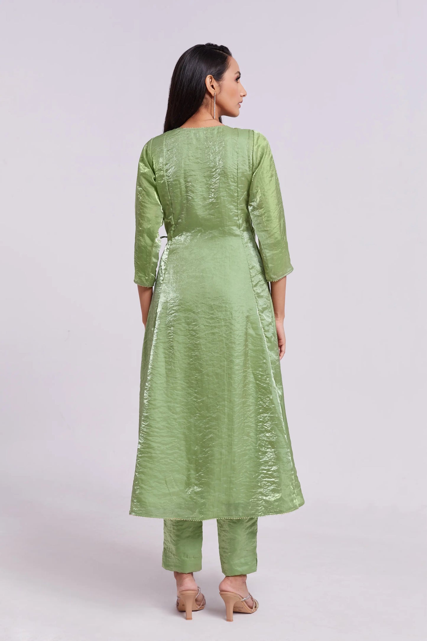Salwar suit en organza pur vert pistache