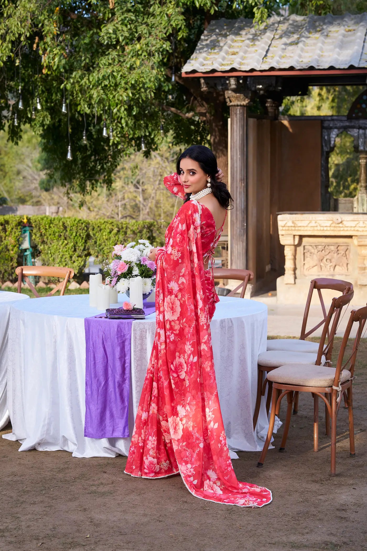 Sari Marbal ultra-léger rouge avec imprimé floral et bordure en dentelle de perles COLLECTION KATRINA