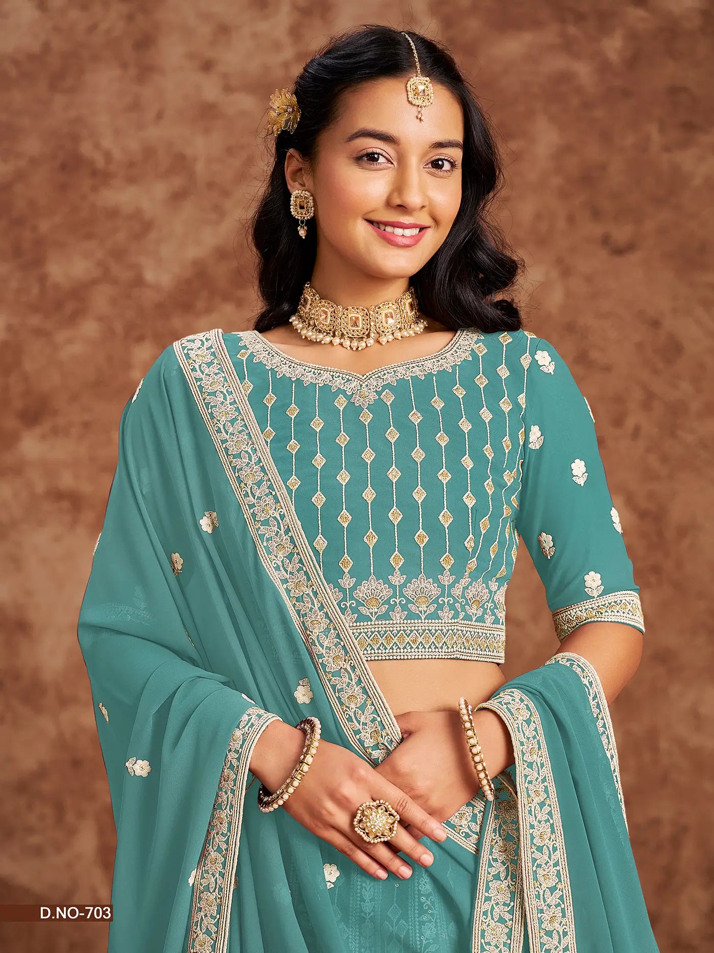 Designer Lehenga Choli aus hellblau-grünem Georgette-Imitat mit Faden- und Paillettenstickerei