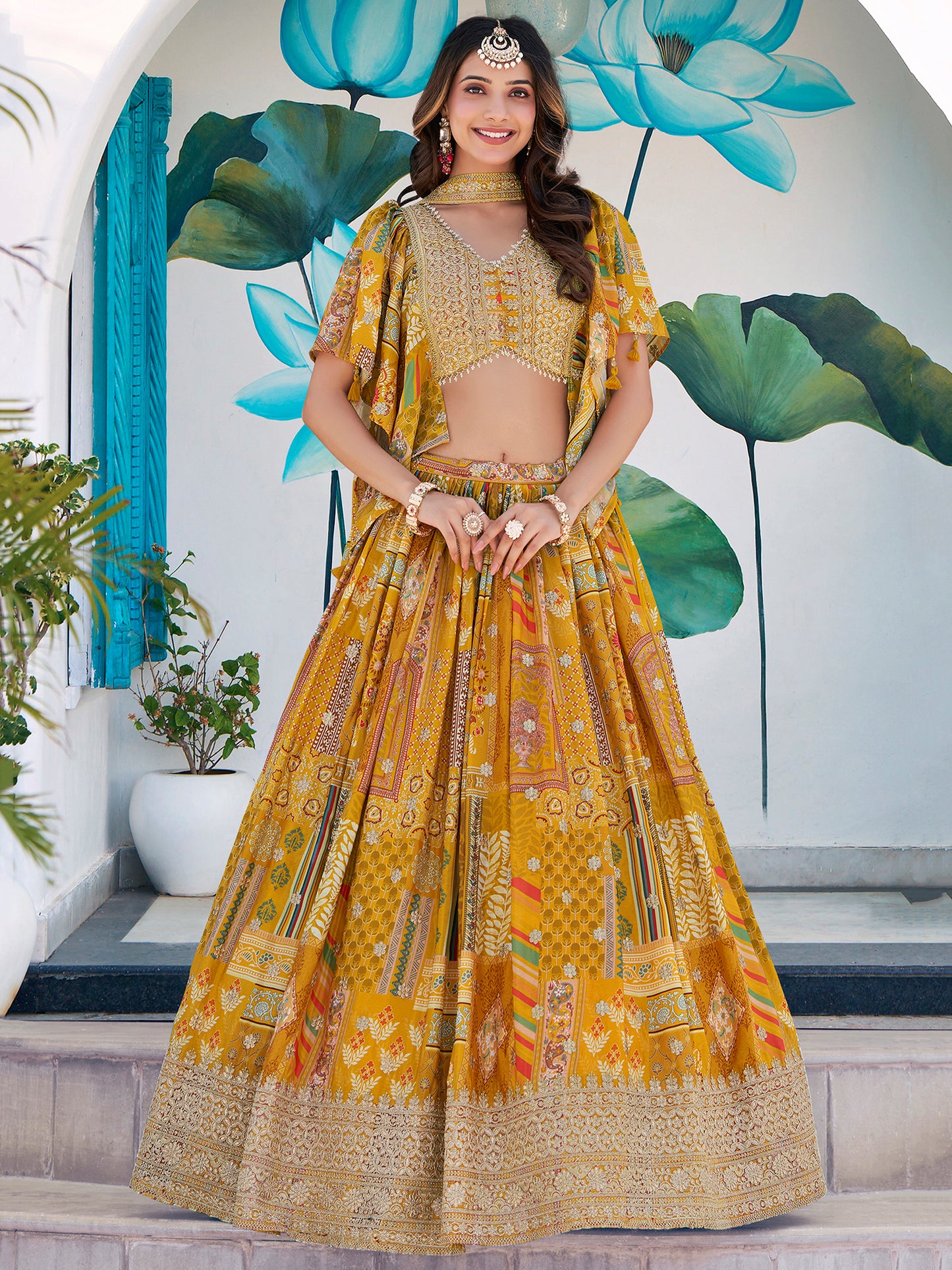 Eleganter rosa-grauer Braut-Lehenga mit Zarkan-Stickerei und Pailletten