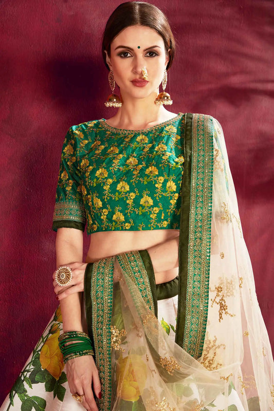 Lehenga choli en soie vert doux avec imprimé floral, broderie en dori, zari et sequins