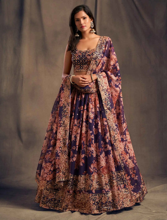 Lehenga en Organza à Imprimé Floral violet avec Travaux de Sequins