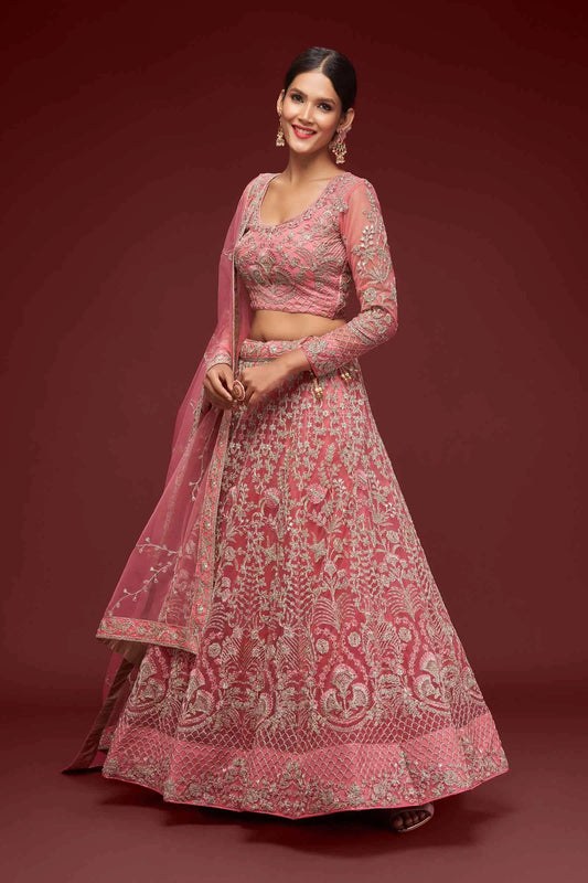 Lehenga Rose fantaisie en filet doux avec broderie en fil, zari, badla et fil dori pailleté COLLECTION JESAL