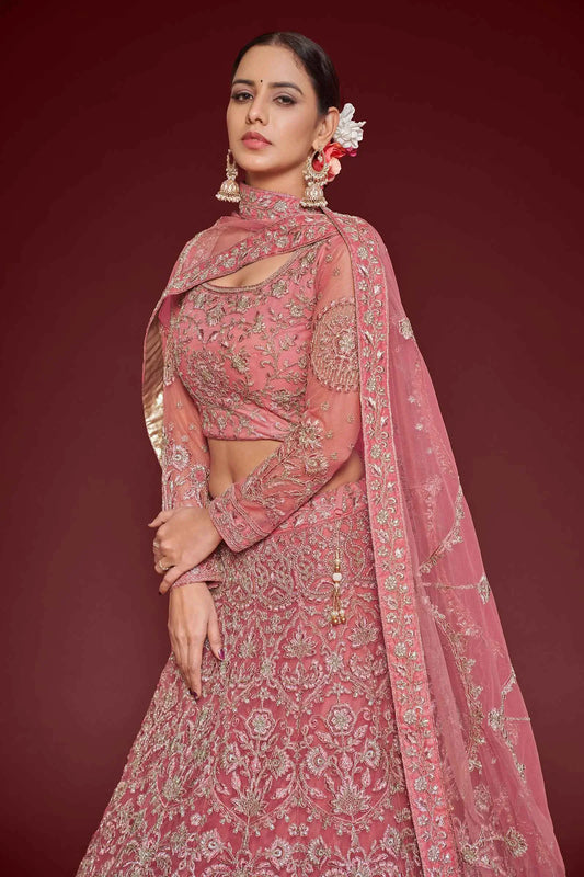 Lehenga Choli en tulle doux Rose fantaisie avec broderie en fil, zari, badla et dori pailleté COLLECTION JESAL