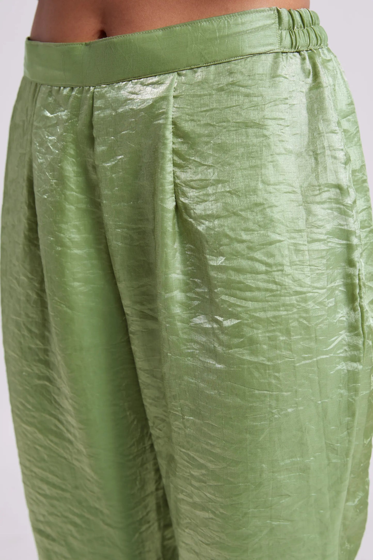 Salwar suit en organza pur vert pistache