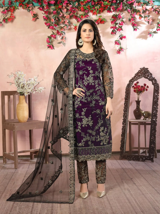 Salwar suit en filet couleur violet raisin avec broderie au fil et sequins