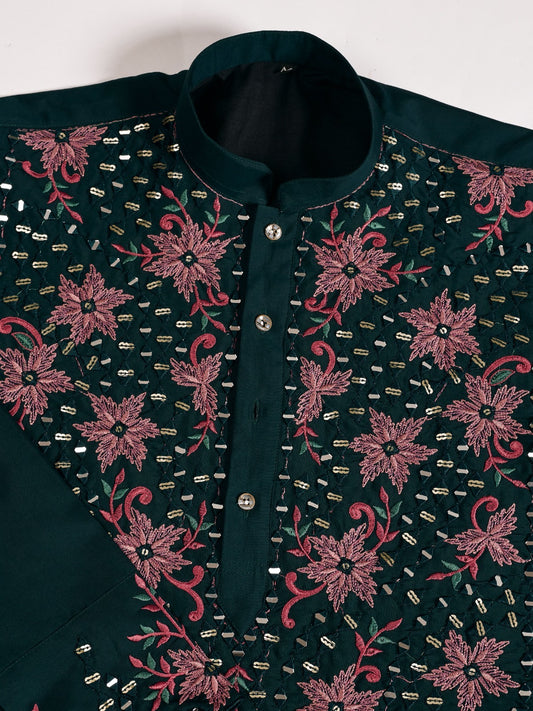 Ensemble Kurta bleu canard Homme avec broderies fleurs et travail de miroirs