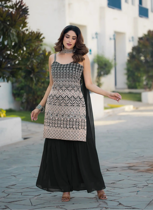 Salwar kameez noir en georgette avec broderie à sequins