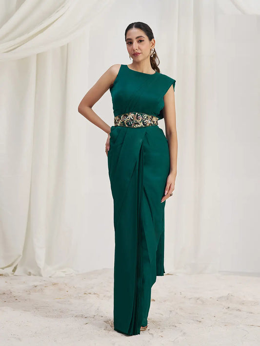 Sari de fête en organza vert émeraude avec travail à la main
