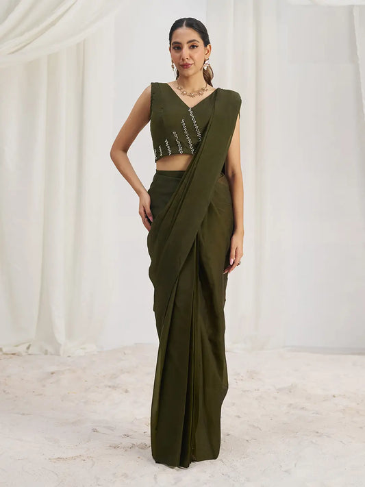 Sari de fête en organza vert olive avec travail à la main