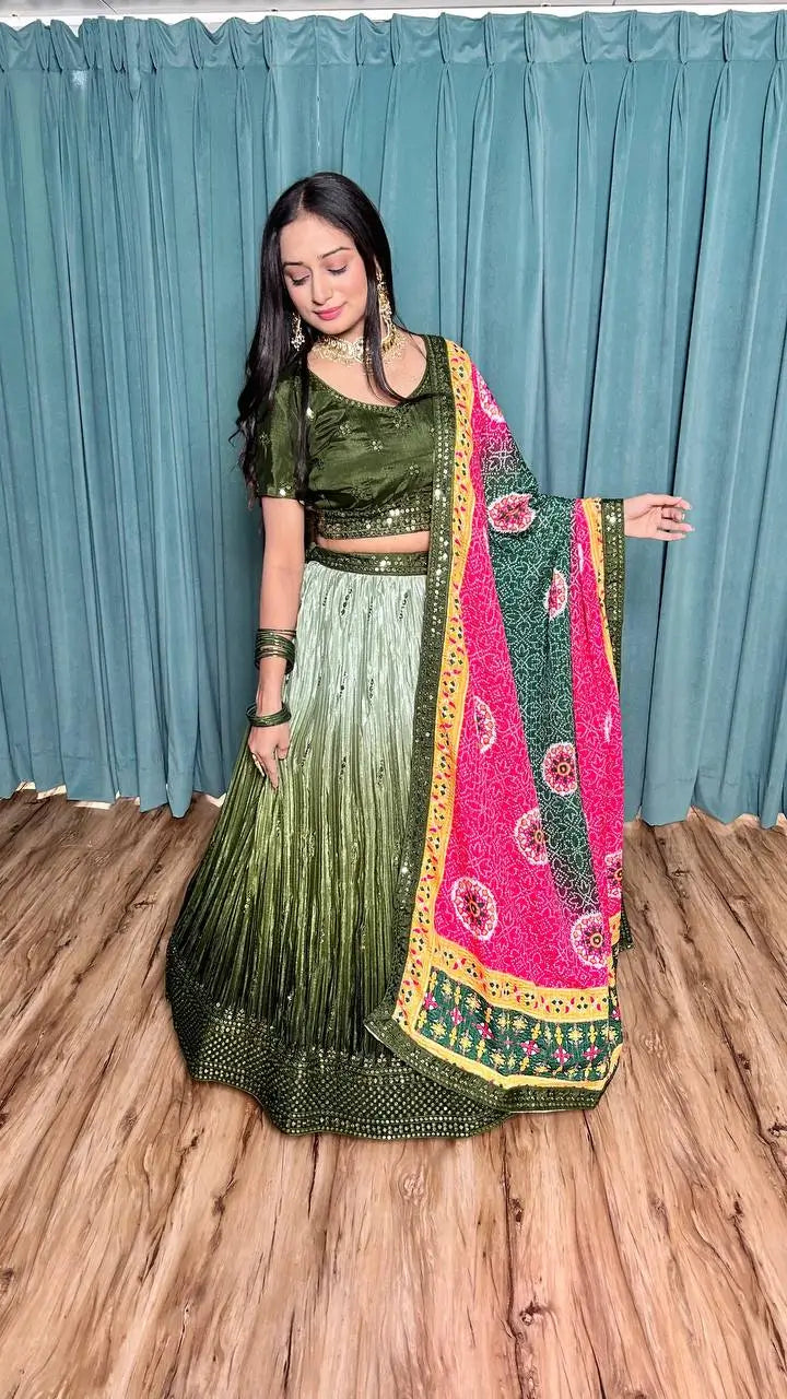 Lehenga Choli en Soie Chinon Vert Olive avec Broderie à Fil et Sequins