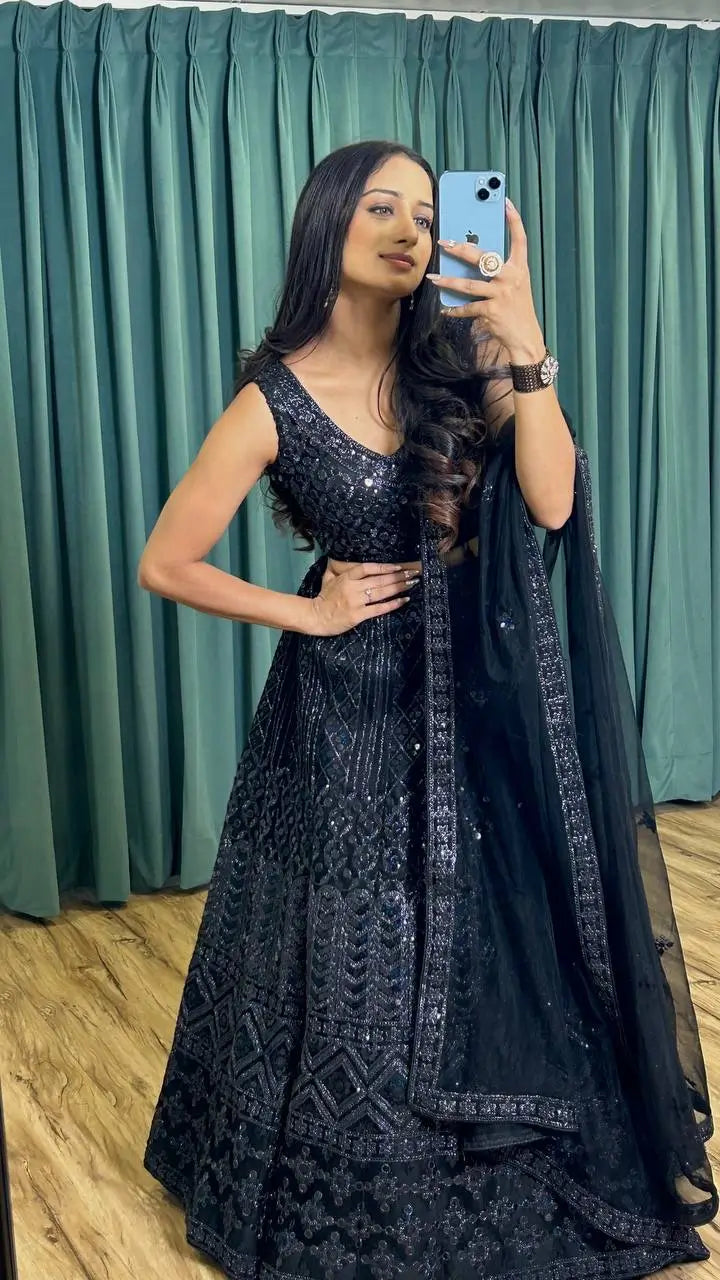 Lehenga Choli Noir en Tulle – Broderie Dori et Sequins