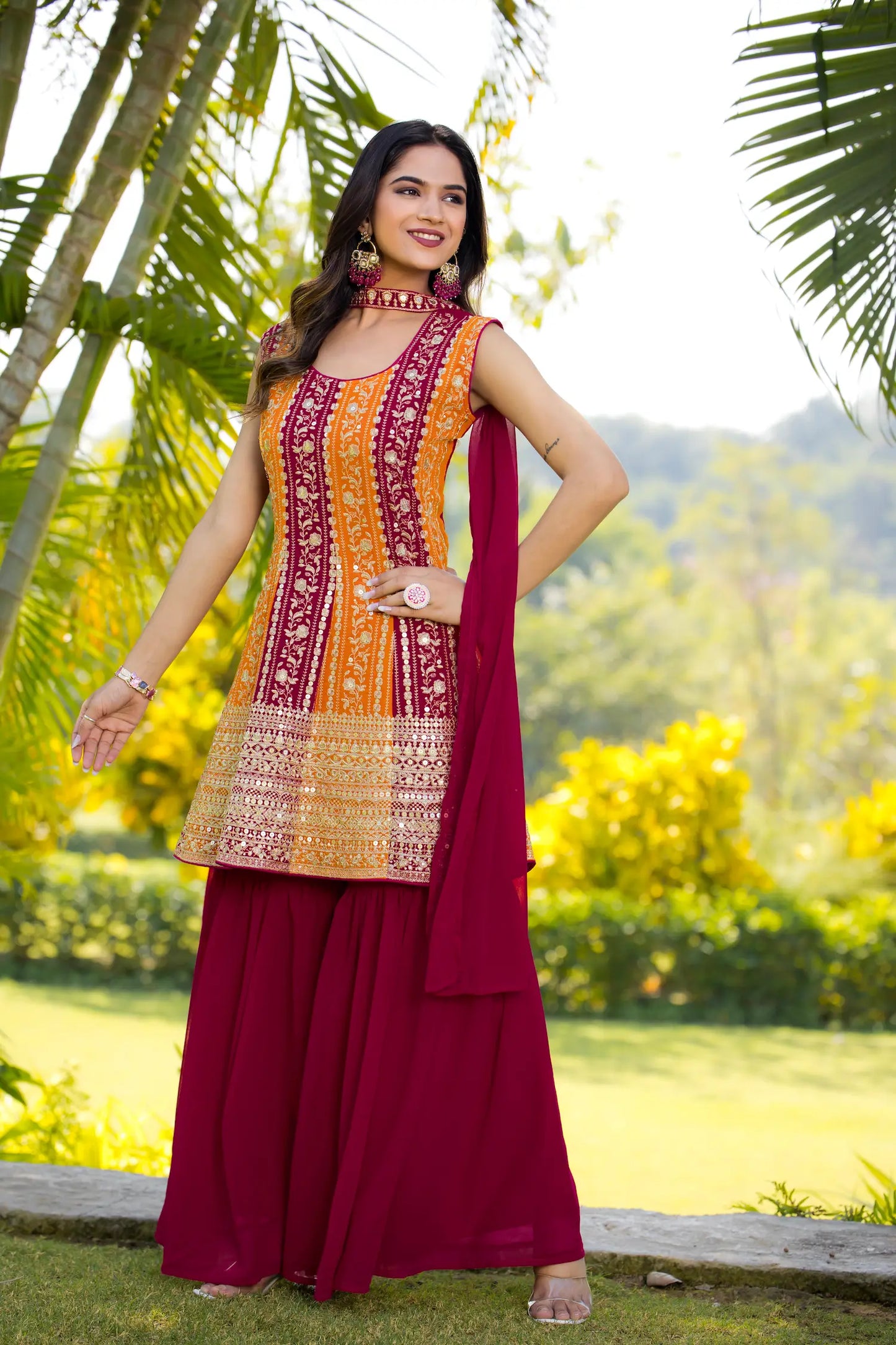 Ensemble Salwar Rose Fuchsia | Tenue Indienne Georgette | Broderies Sequins | Paillettes et Georgette