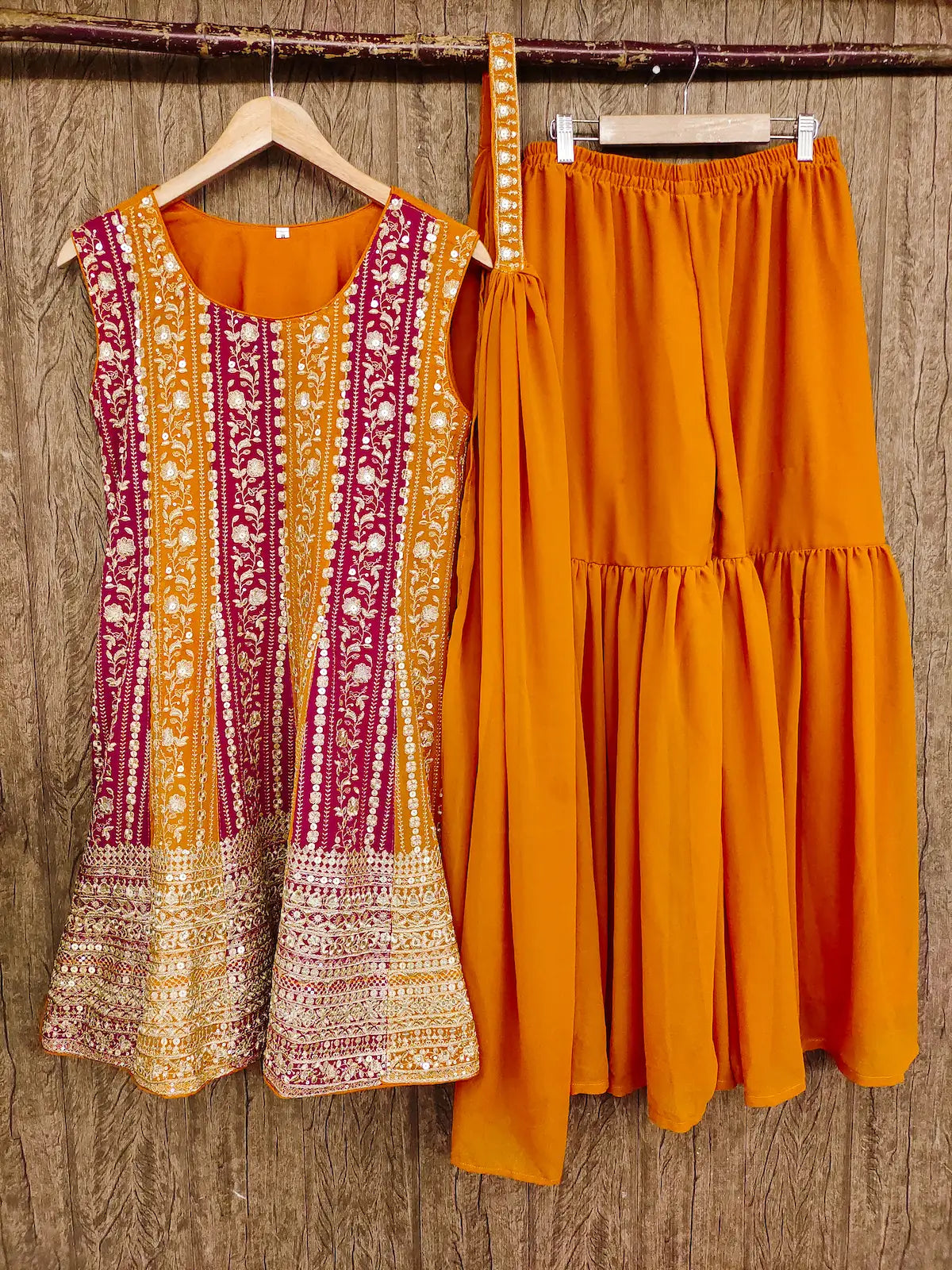 Ensemble Salwar Orange en Georgette | Broderies de Sequins