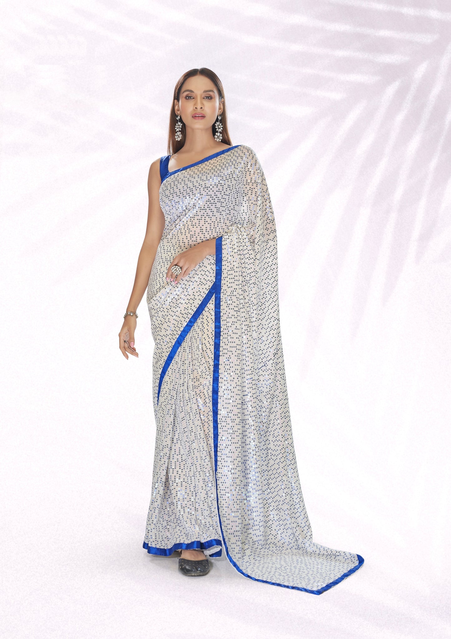 Rubinroter Georgette-Sari mit Fadenstickerei und mehreren Pailletten NAYA COLLECTION