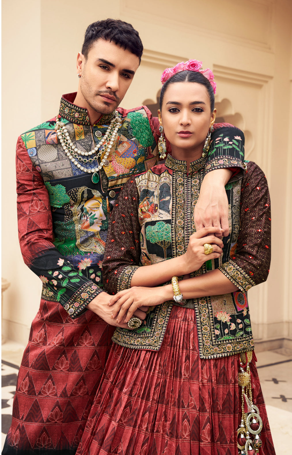 Eleganter rosa-grauer Braut-Lehenga mit Zarkan-Stickerei und Pailletten