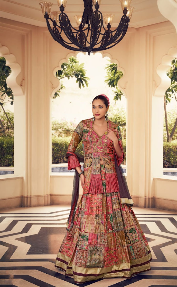 Eleganter rosa-grauer Braut-Lehenga mit Zarkan-Stickerei und Pailletten