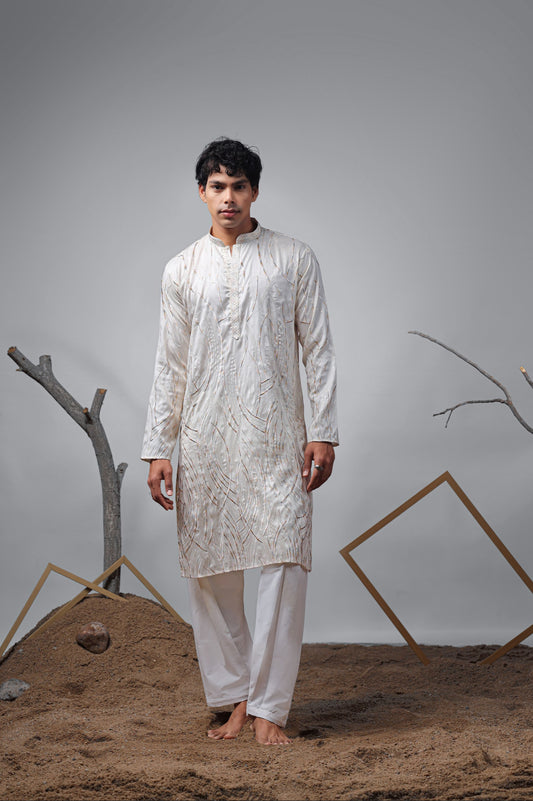 Ensemble Kurta Blanc cassé avec broderies de détails dorés Design COLLECTION RAJ