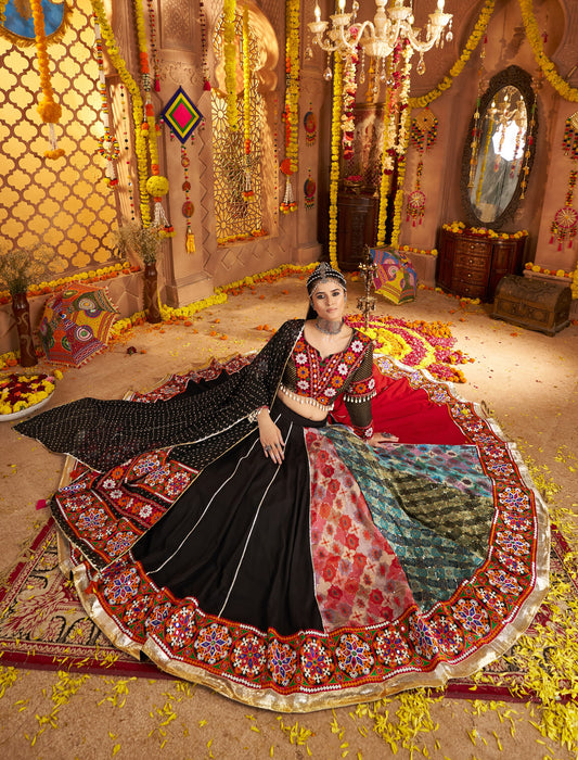 Lehenga festif de Navratri noir multicolore tradition gujarati broderies en viscose rayon et georgette
