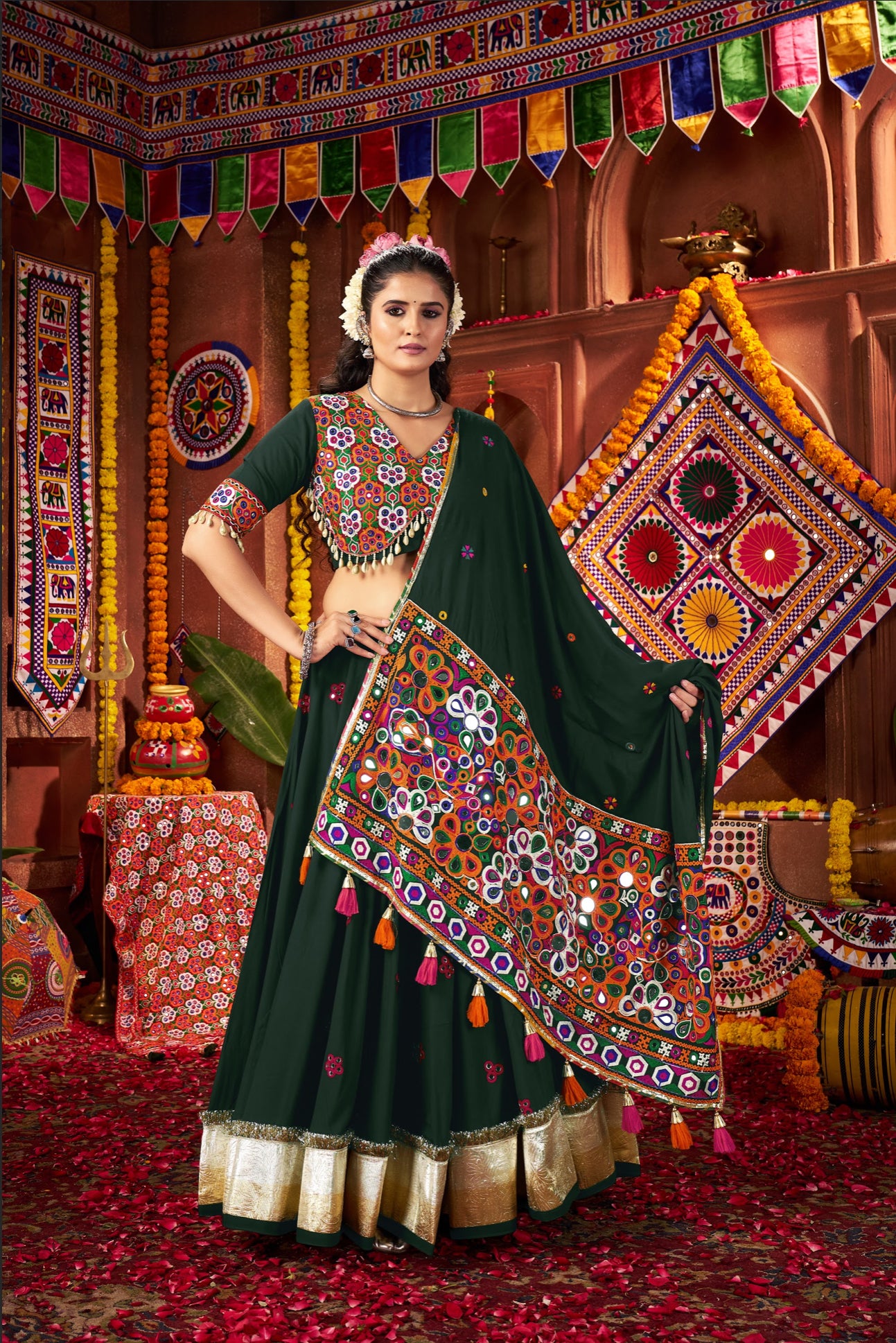 Lehenga de Navratri vert foncé en viscose coton et travail kutchi