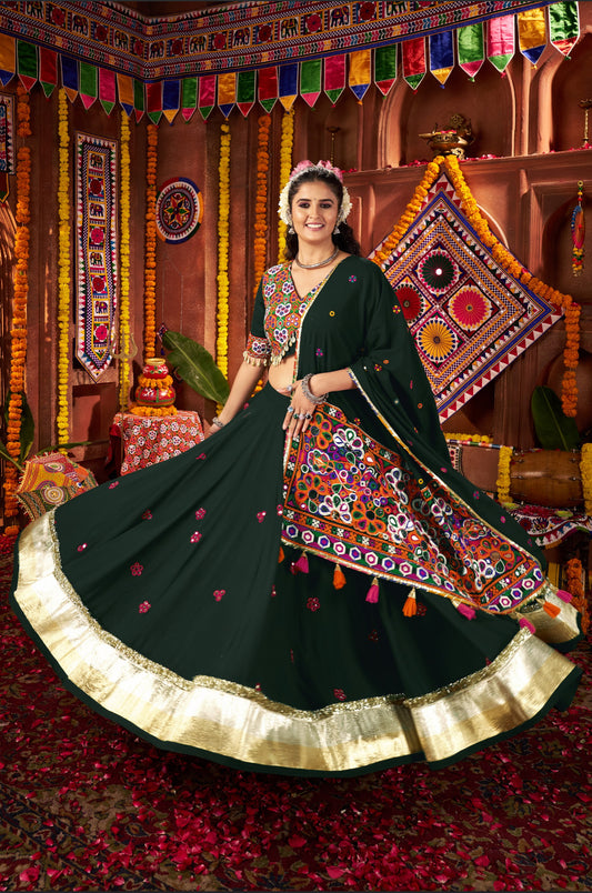 Lehenga de Navratri vert foncé en viscose coton et travail kutchi