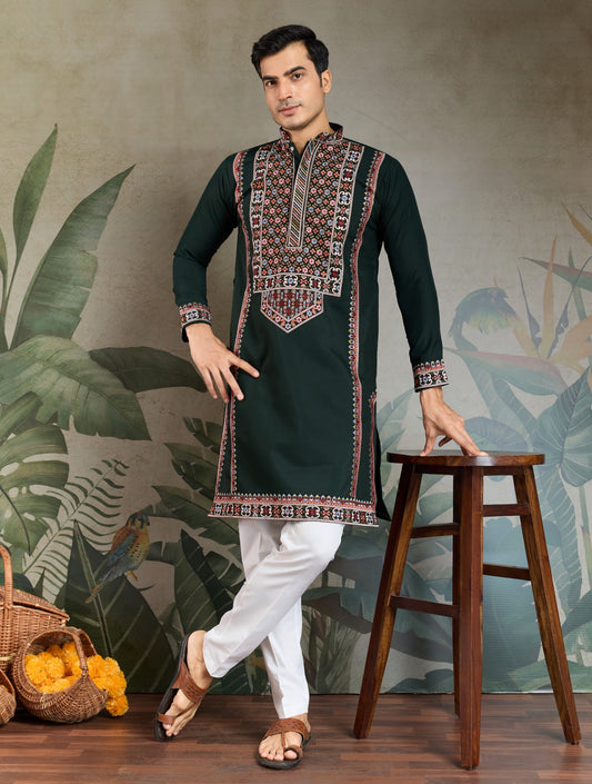 Kurta festif Homme vert foncé en soie viscose avec broderies