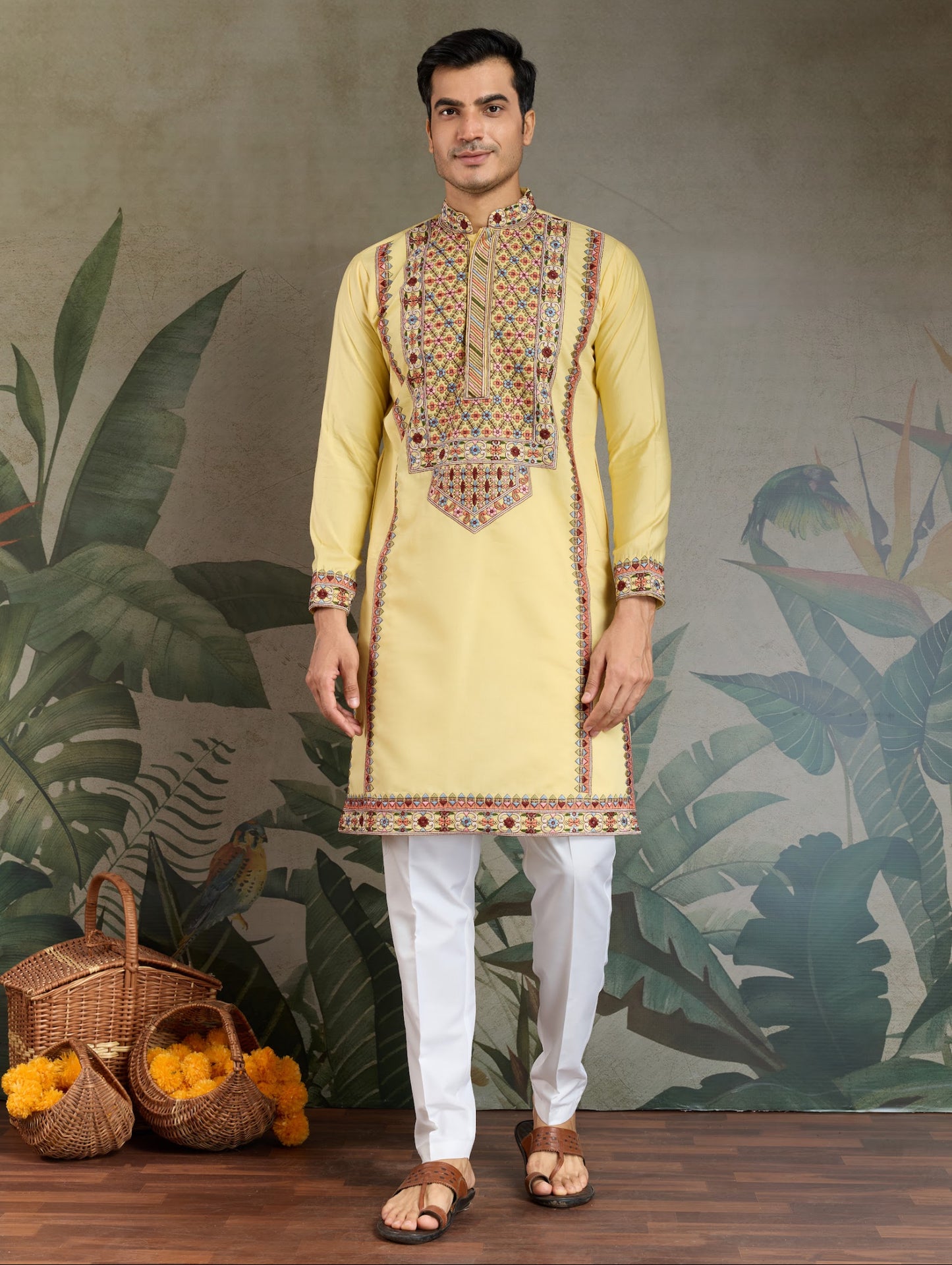 Himmelblaues Kurta mit Spiegelstickerei und Dupatta