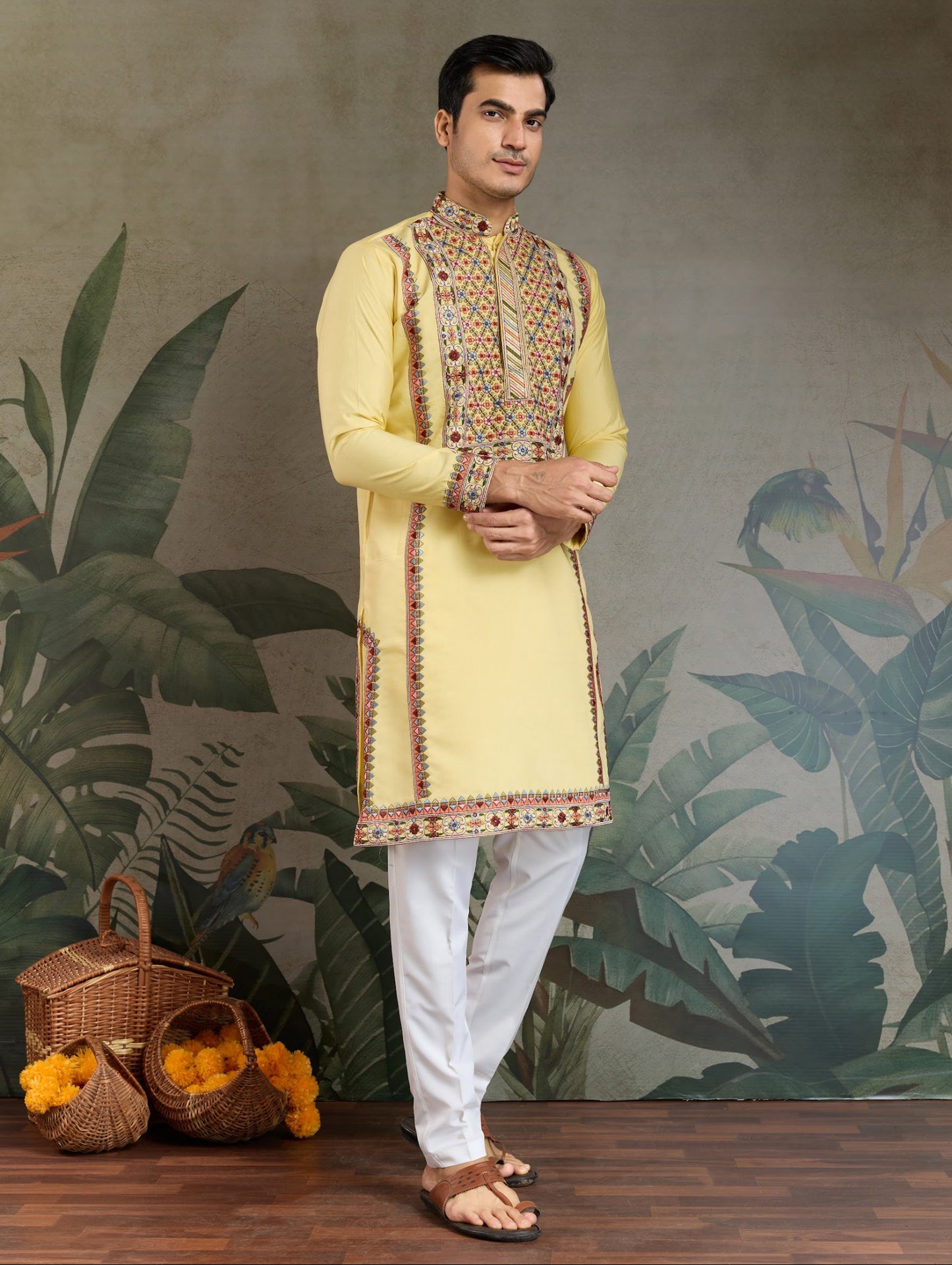 Himmelblaues Kurta mit Spiegelstickerei und Dupatta