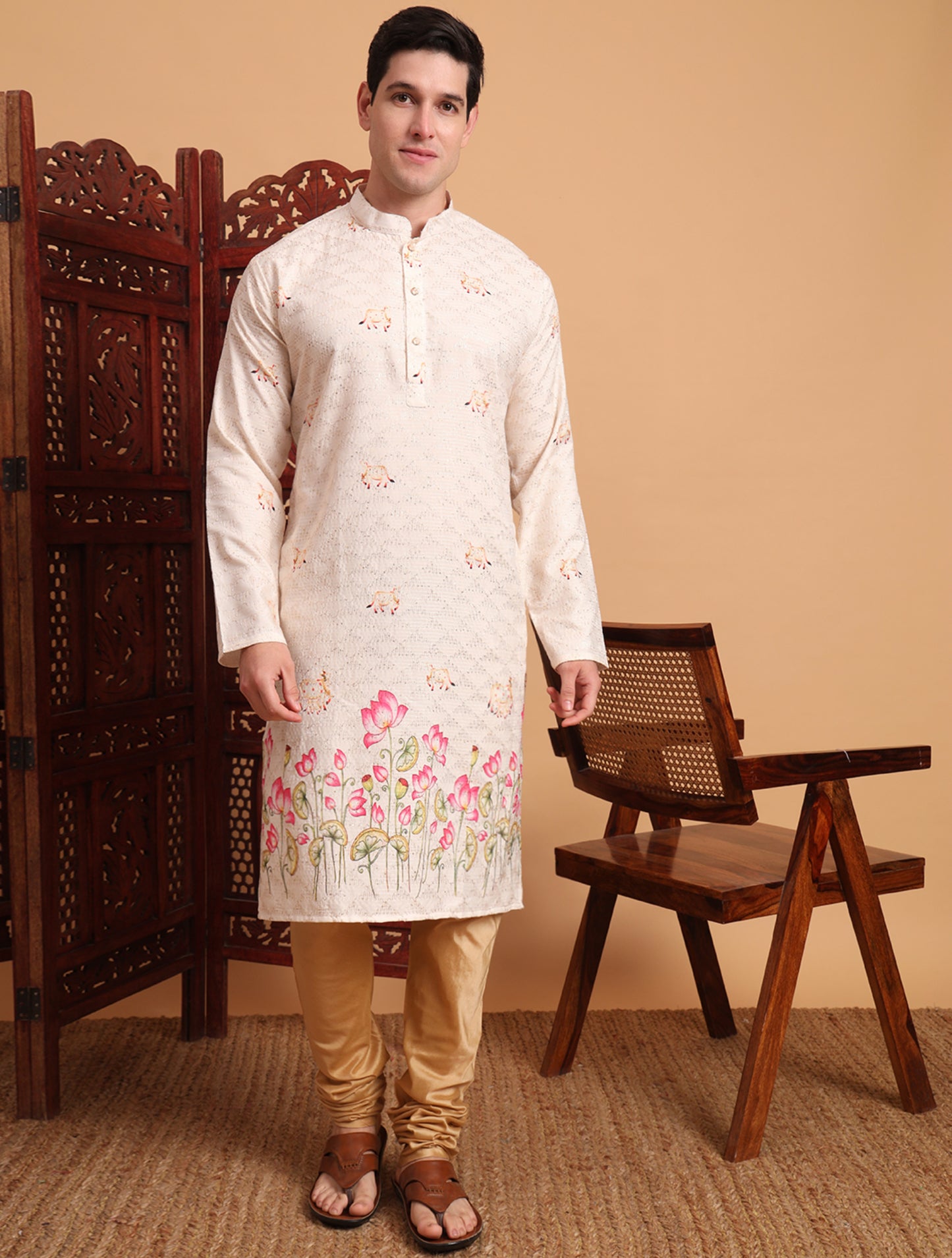 Himmelblaues Kurta mit Spiegelstickerei und Dupatta