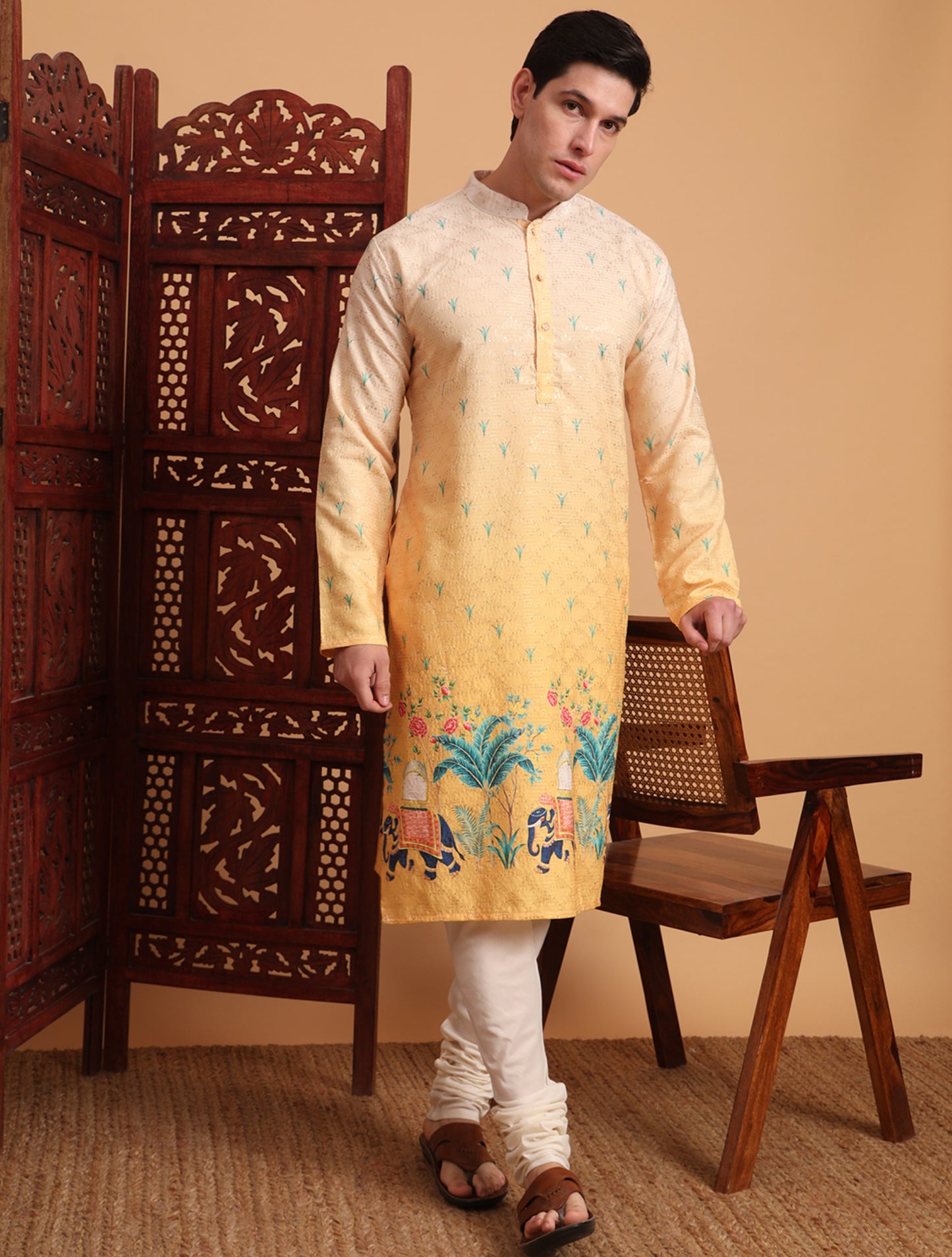 Himmelblaues Kurta mit Spiegelstickerei und Dupatta