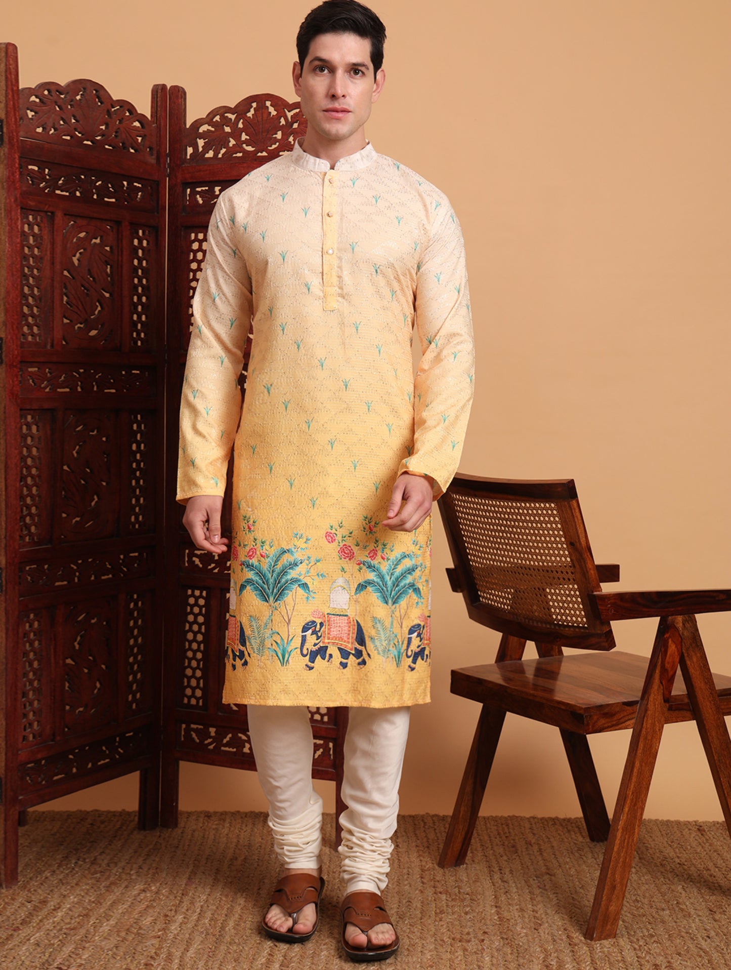 Himmelblaues Kurta mit Spiegelstickerei und Dupatta