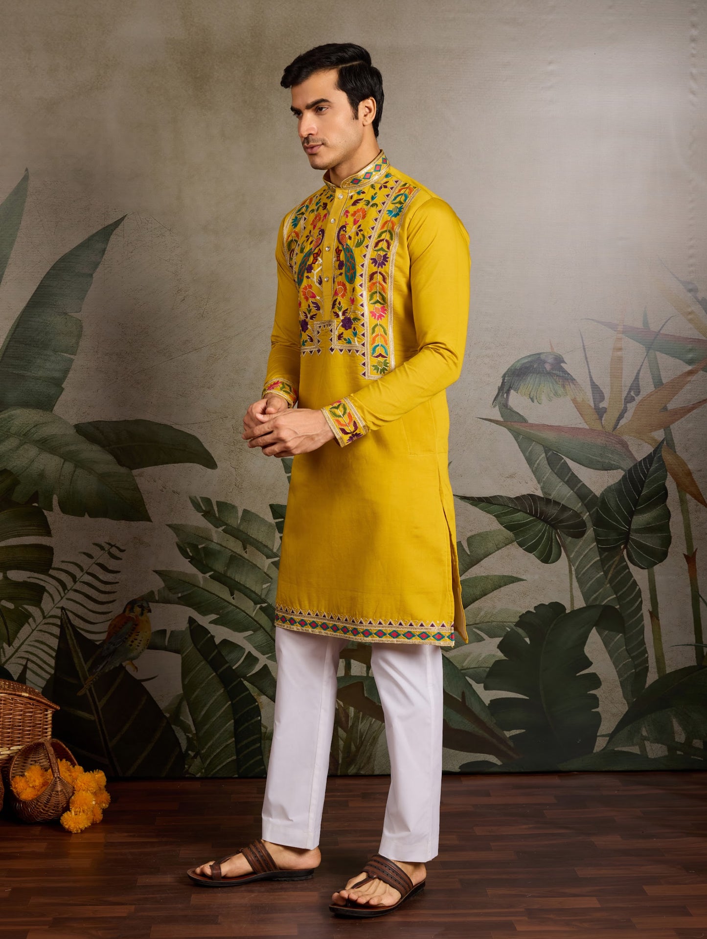 Himmelblaues Kurta mit Spiegelstickerei und Dupatta
