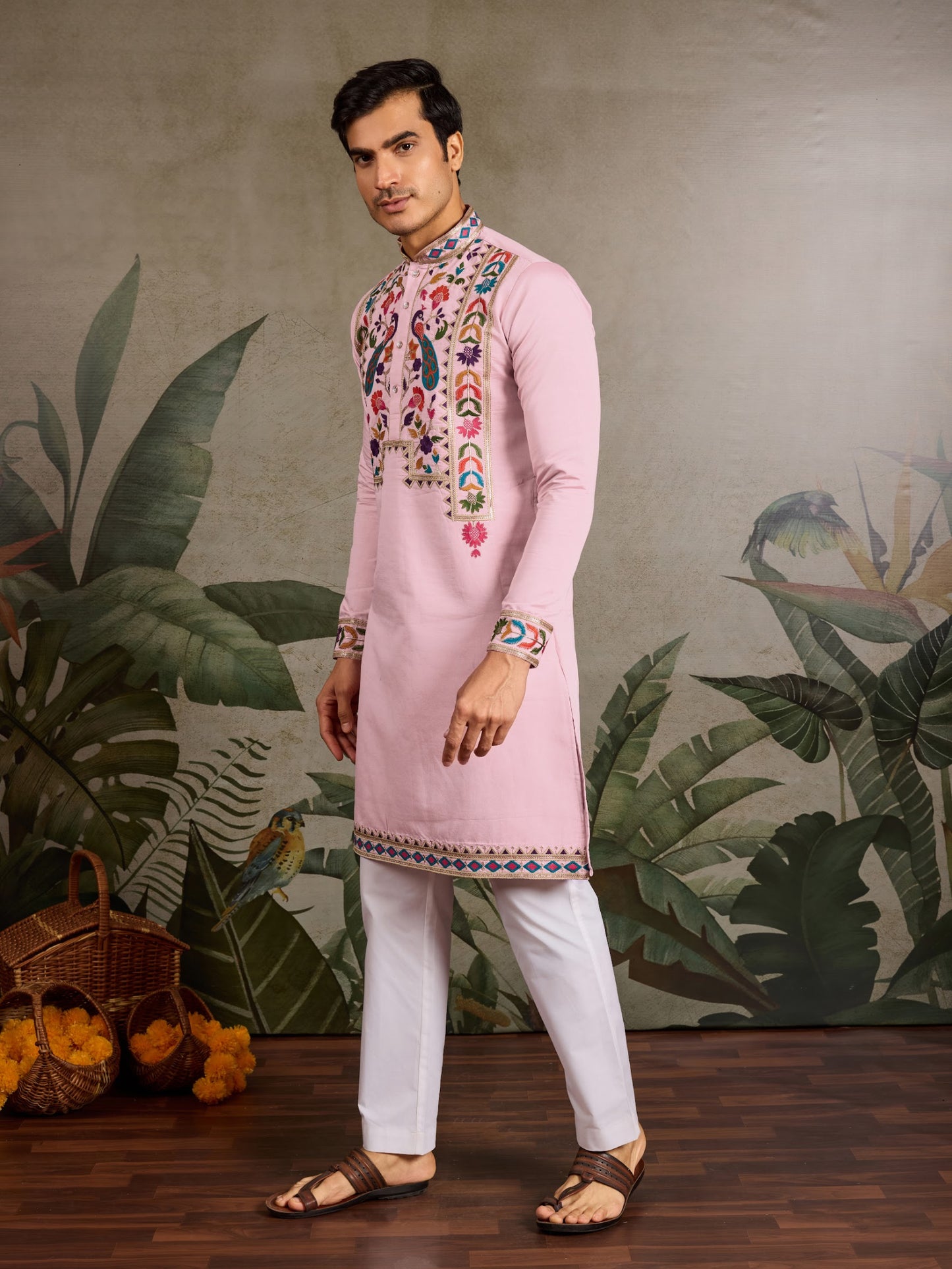 Himmelblaues Kurta mit Spiegelstickerei und Dupatta