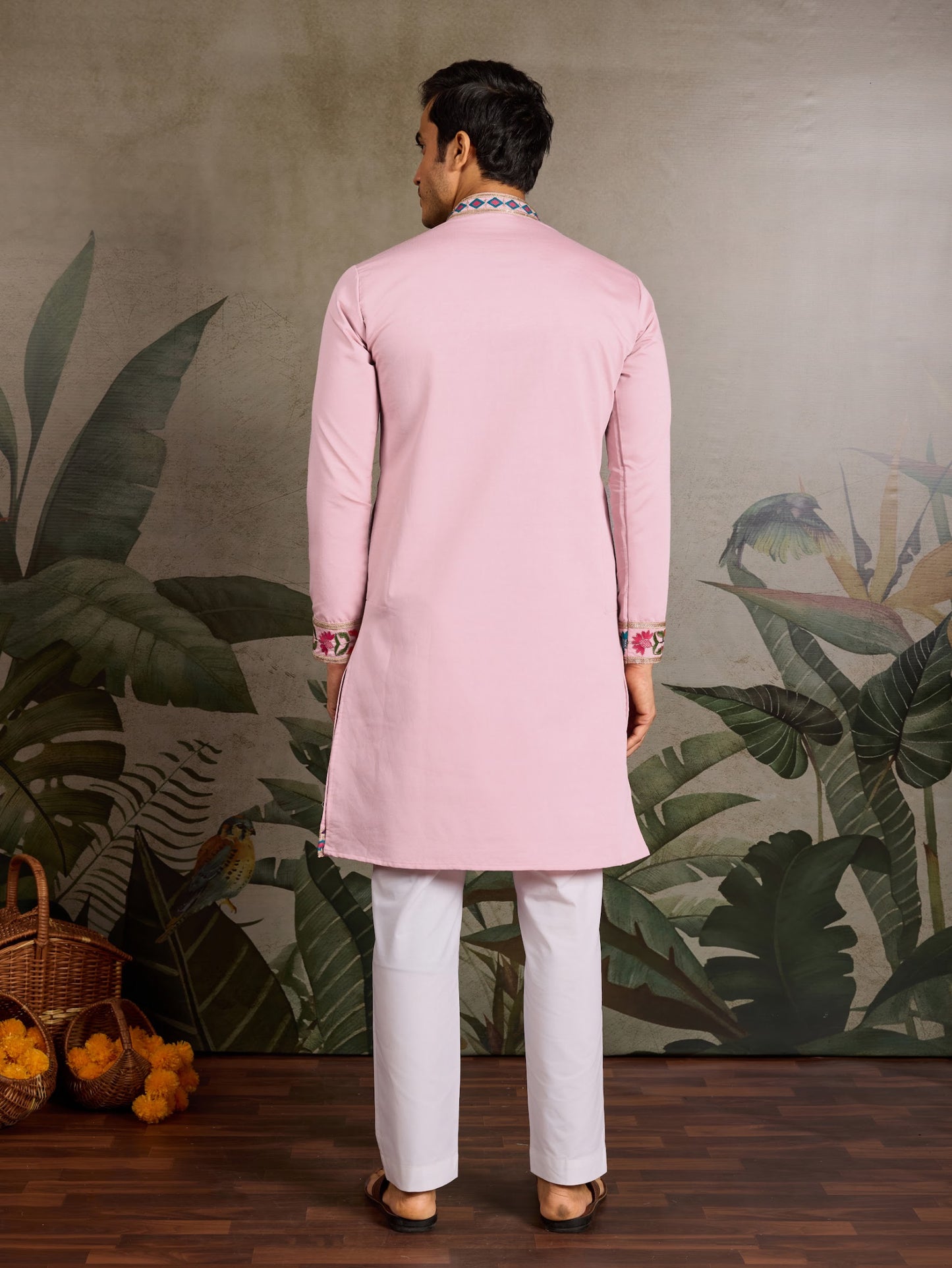 Himmelblaues Kurta mit Spiegelstickerei und Dupatta