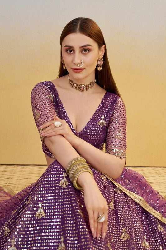 Lehenga Violet en tulle avec broderies et sequins brillants festif COLLECTION LARA