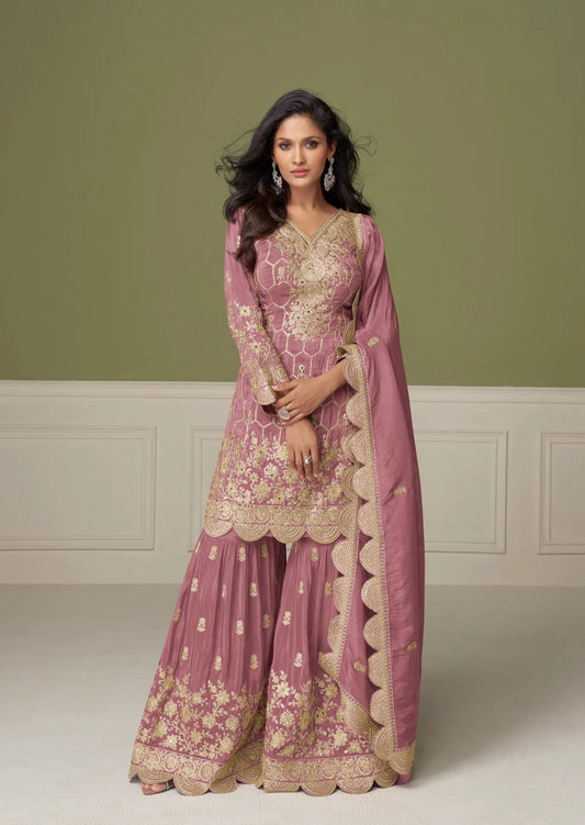 Ensemble Salwar Sharara rose pâle en soie avec broderies et miroirs COLLECTION MEHEK
