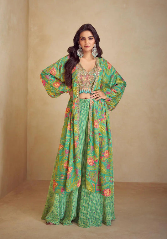 Ensemble Indo-Occidental avec Shrug en Soie Chinon Vert Aqua Multicolore avec Imprimés, Broderies et Finitions Artisanales COLLECTION SAYANI