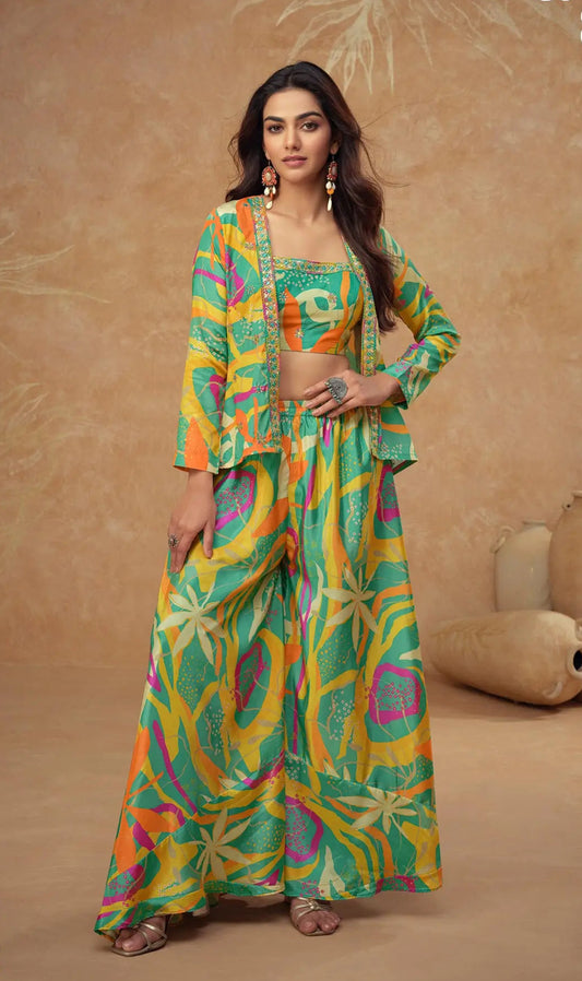 Ensemble Indo-Occidental avec Veste en Soie Chinon Vert Lagon Multicolore avec Imprimés, Broderies et Finitions Artisanales COLLECTION SAYANI