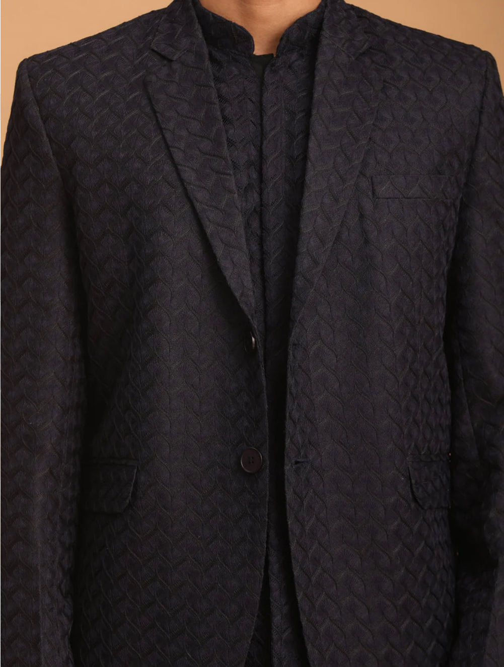 Ensemble Kurta avec Blazer bleu marine en soie mélangée