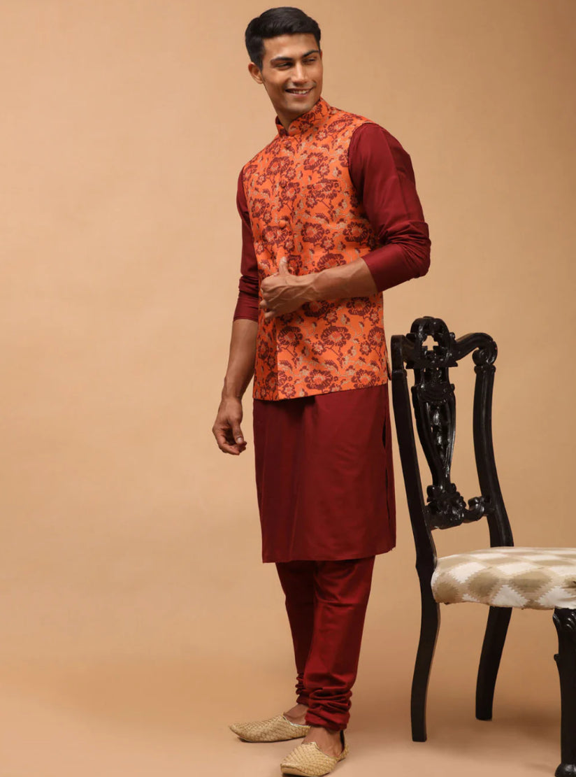 Ensemble Kurta avec veste style Nehru orange rouille imprimé et rouge