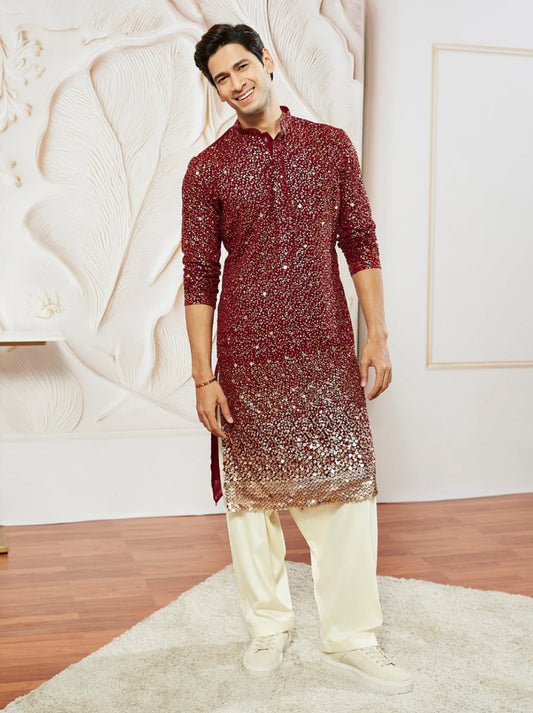 Kurta Pantalon Patiala Rouge Bordeaux Sequins Dorés en Georgette