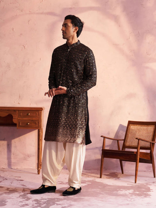 Kurta Pantalon Patiala Noir Intense Sequins brodés en Georgette Zari