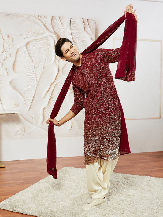 Kurta Pantalon Patiala Rouge Bordeaux en Georgette avec Dupatta COLLECTION YUVRAJ