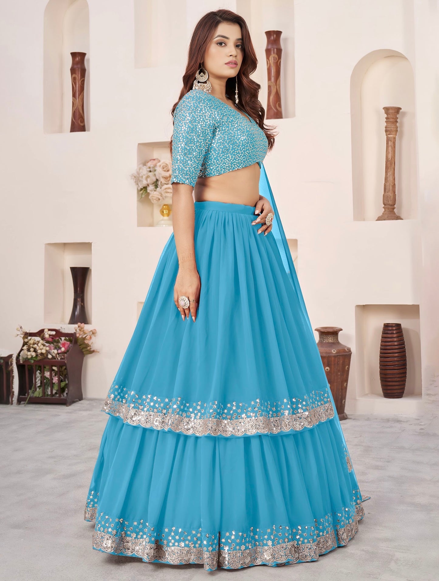 Lehenga bleu ciel de fête en georgette et broderies travaillées COLLECTION ANJALI