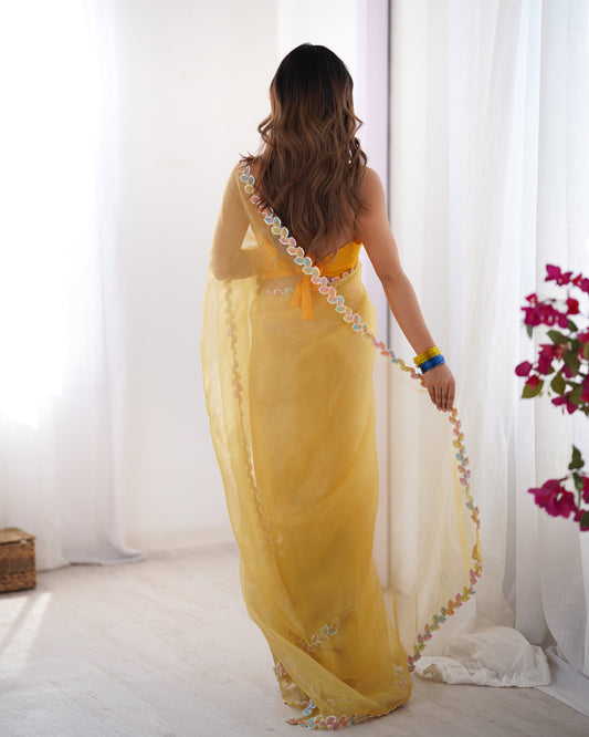 Sari moderne jaune doux fleuri Organza COLLECTION ALANA
