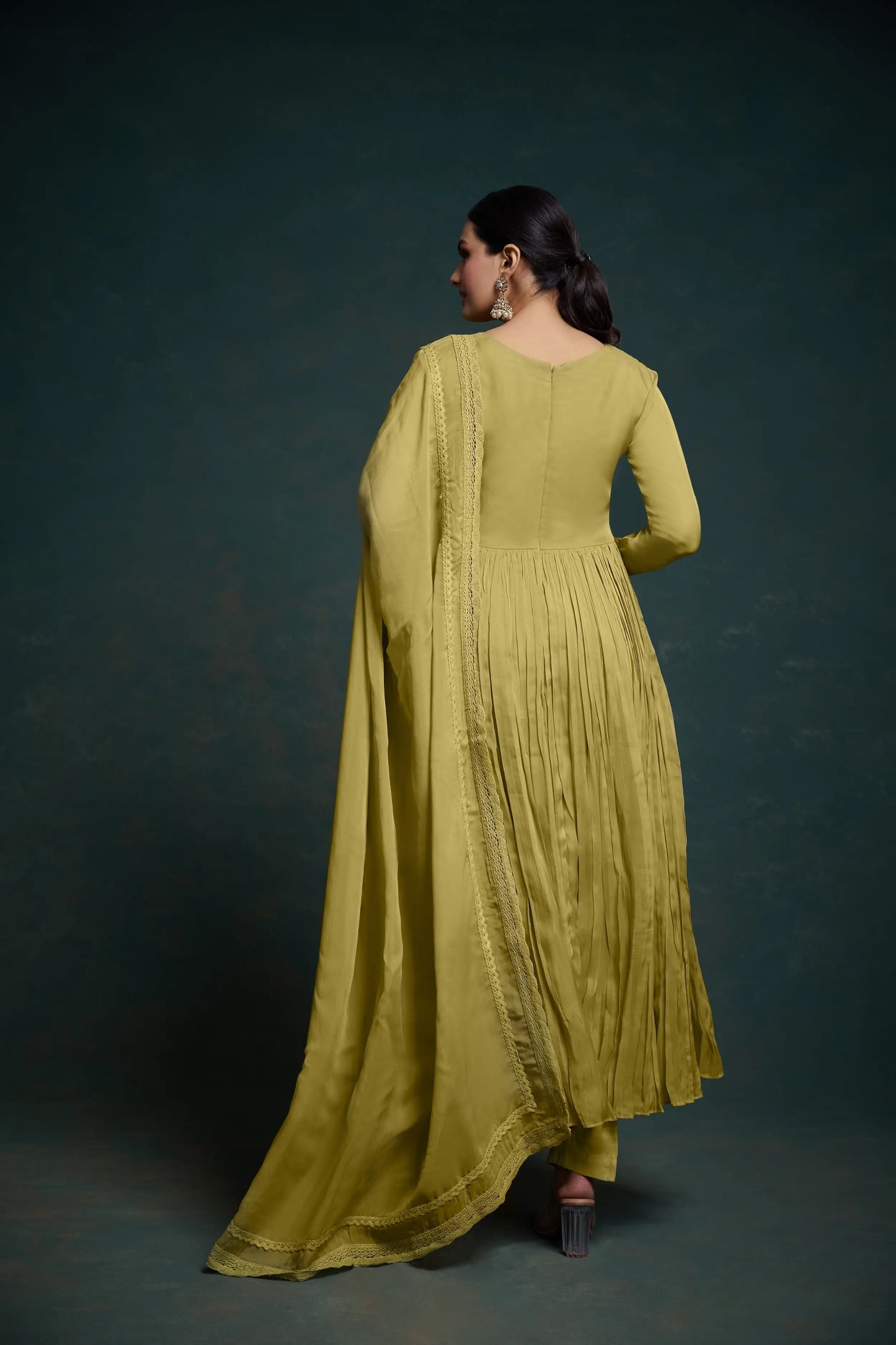 Ensemble salwar en organza vert olive uni