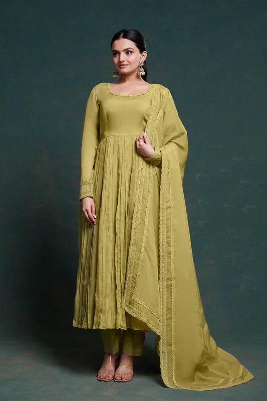 Ensemble salwar en organza vert olive uni