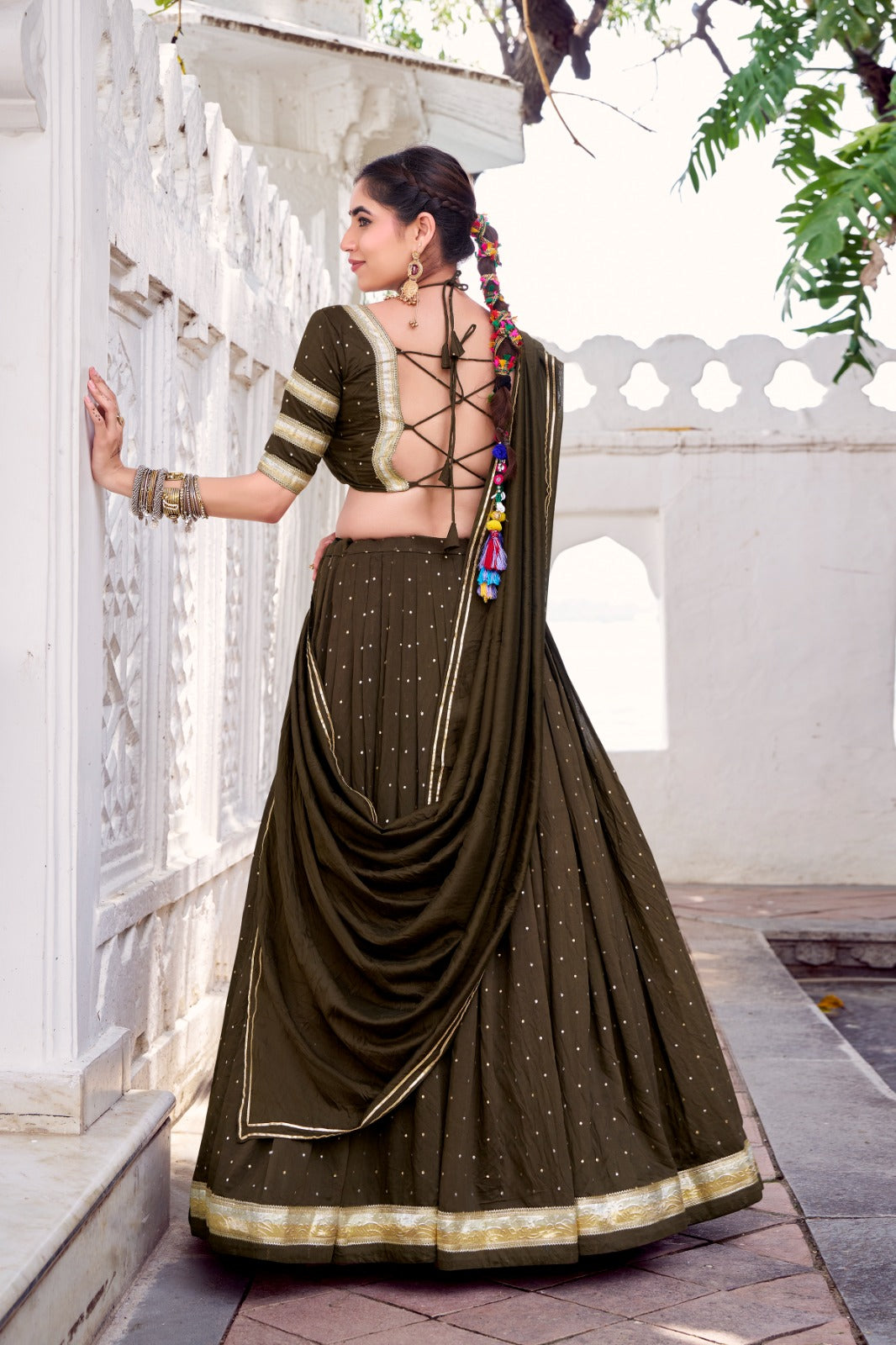 Lehenga de Navratri Chanderi JULLY vert kaki