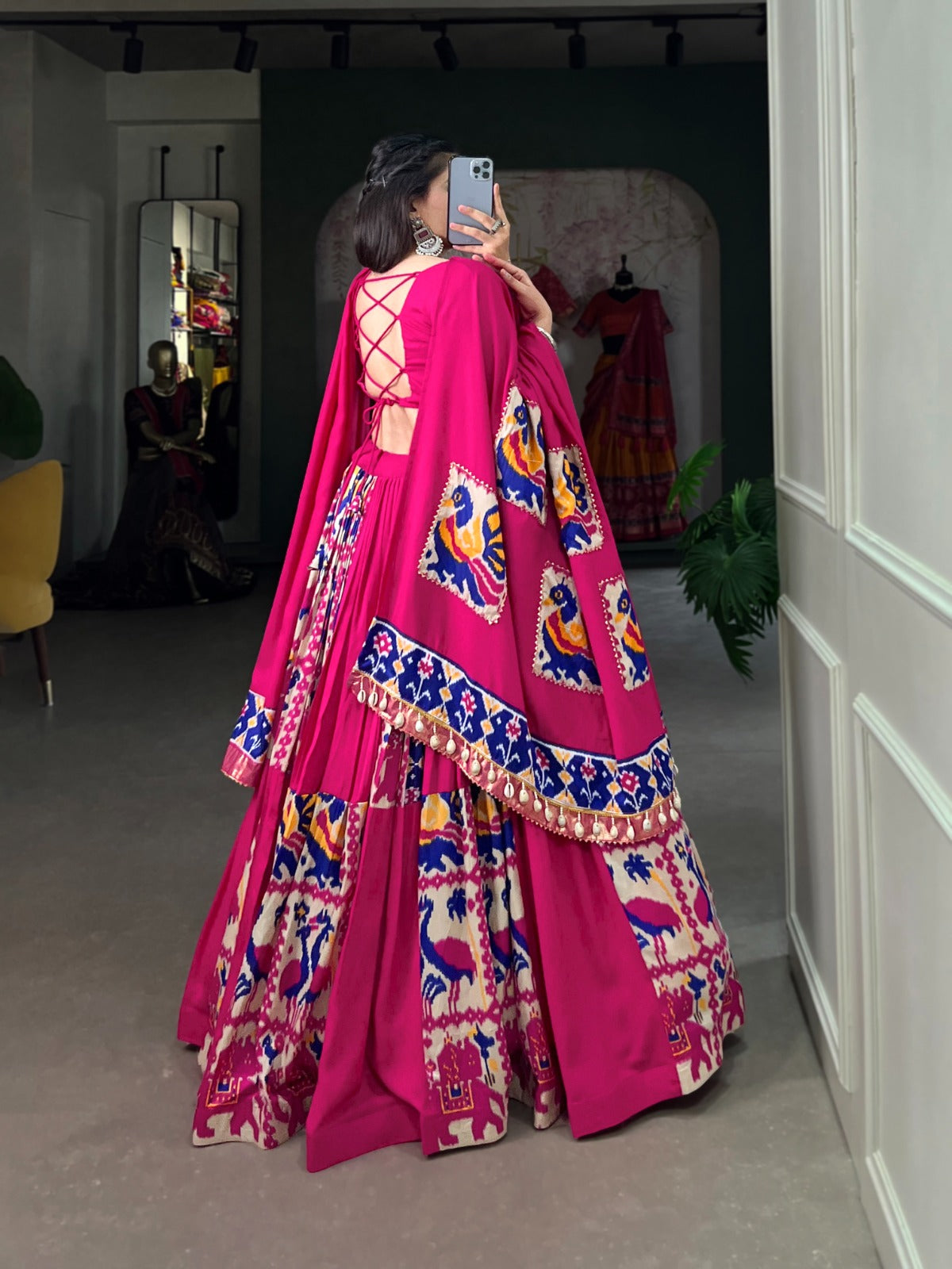Lehenga de Navratri Gota Patti rose en rayon et soie